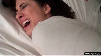 Adolescente tesão de Brasov fazendo sexo anal