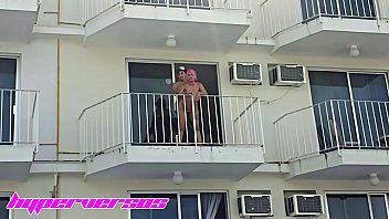 play Dublu xxx facut spectaculos pe terasaul din hotel