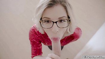play Created with a very hot pussy, she is ready to be kissed on the clitoris